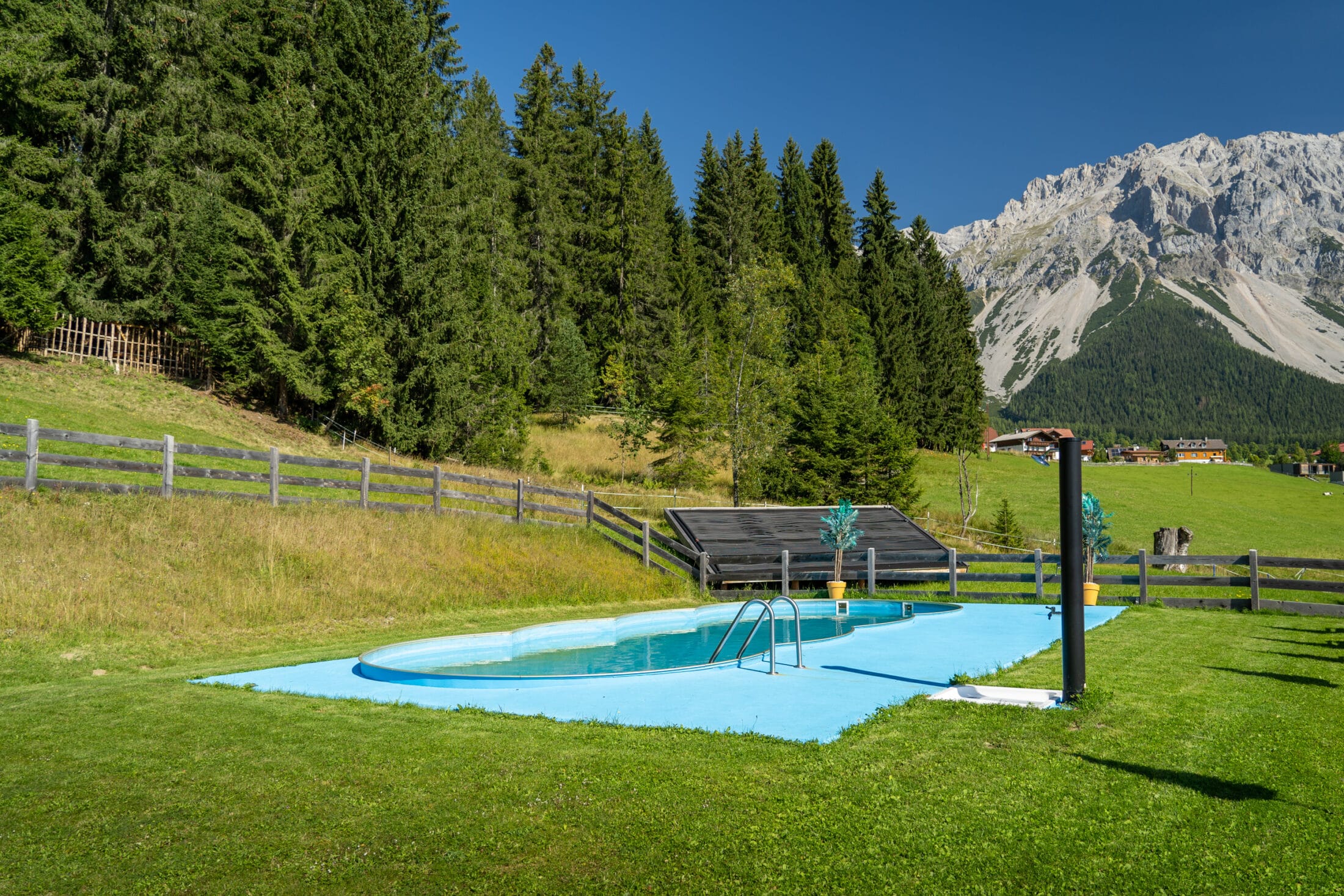 Freischwimmbad - Hotel Tischlbergerhof Ramsau am Dachstein
